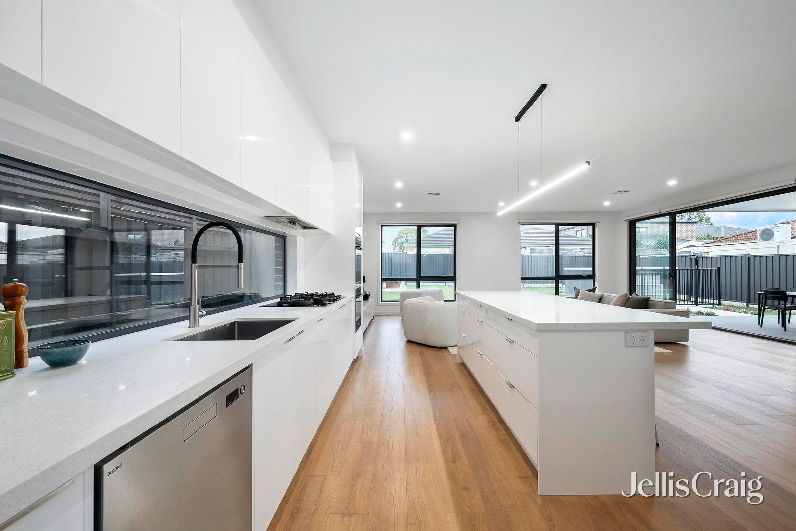 17 Hobart Street, Bentleigh image 6