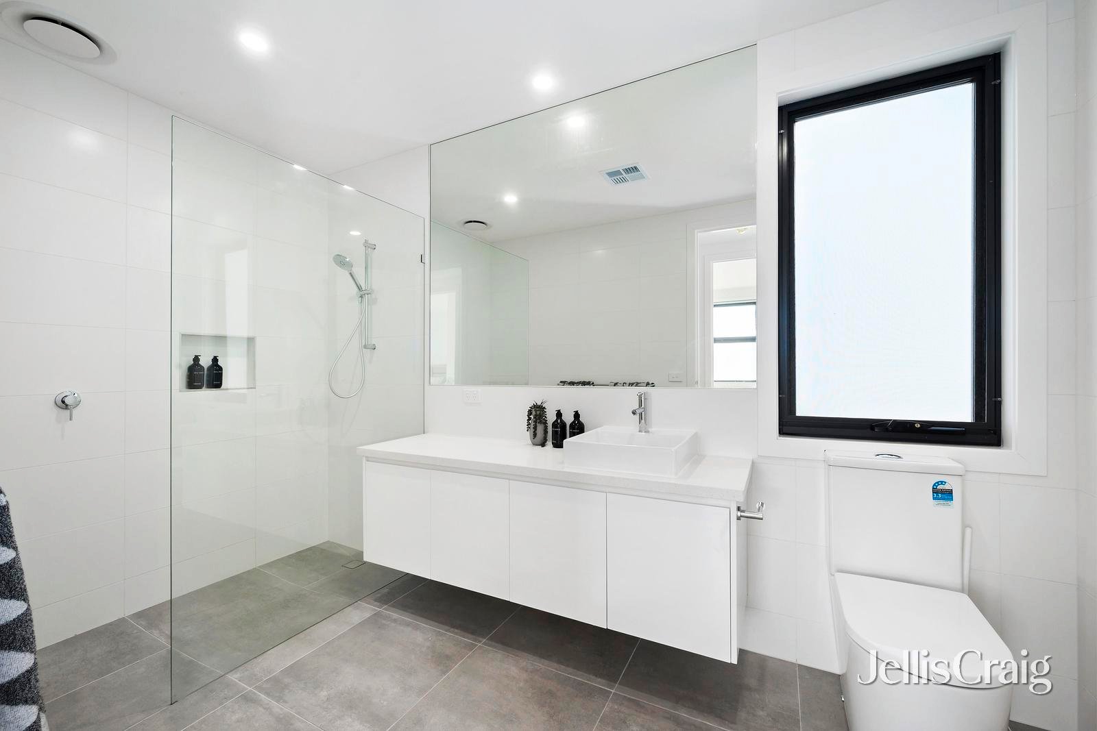 17 Hobart Street, Bentleigh image 15