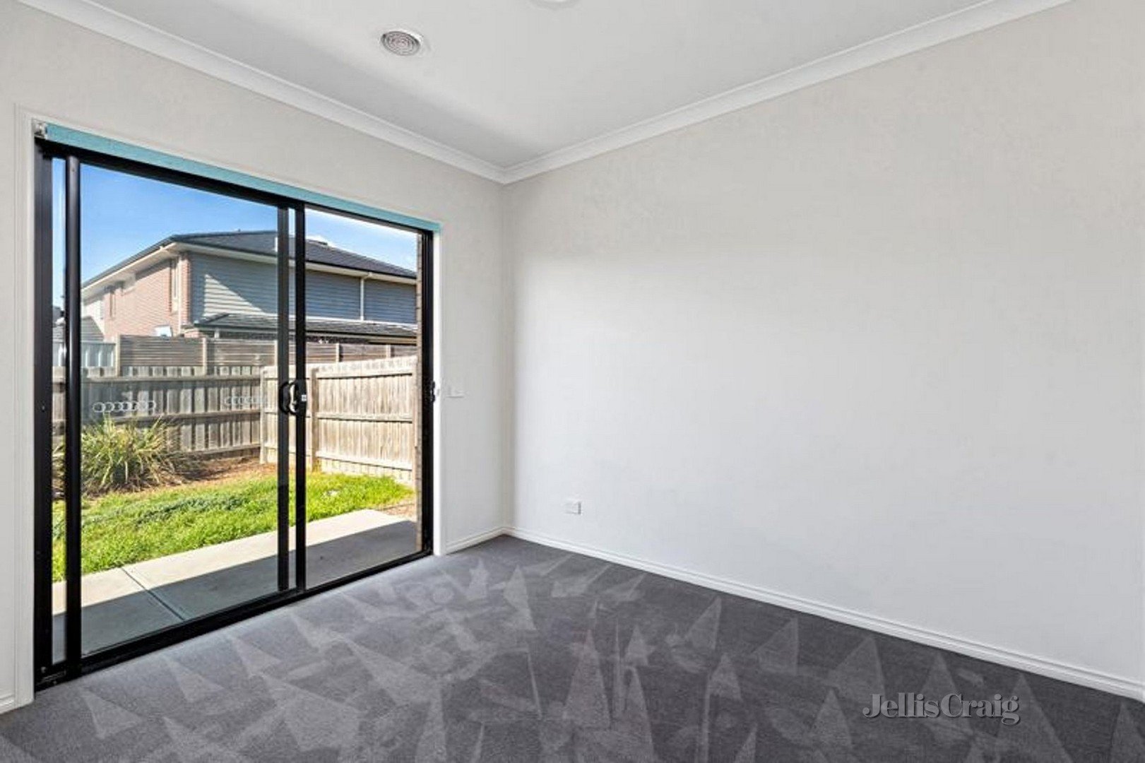 17 Home Road, Point Cook image 3