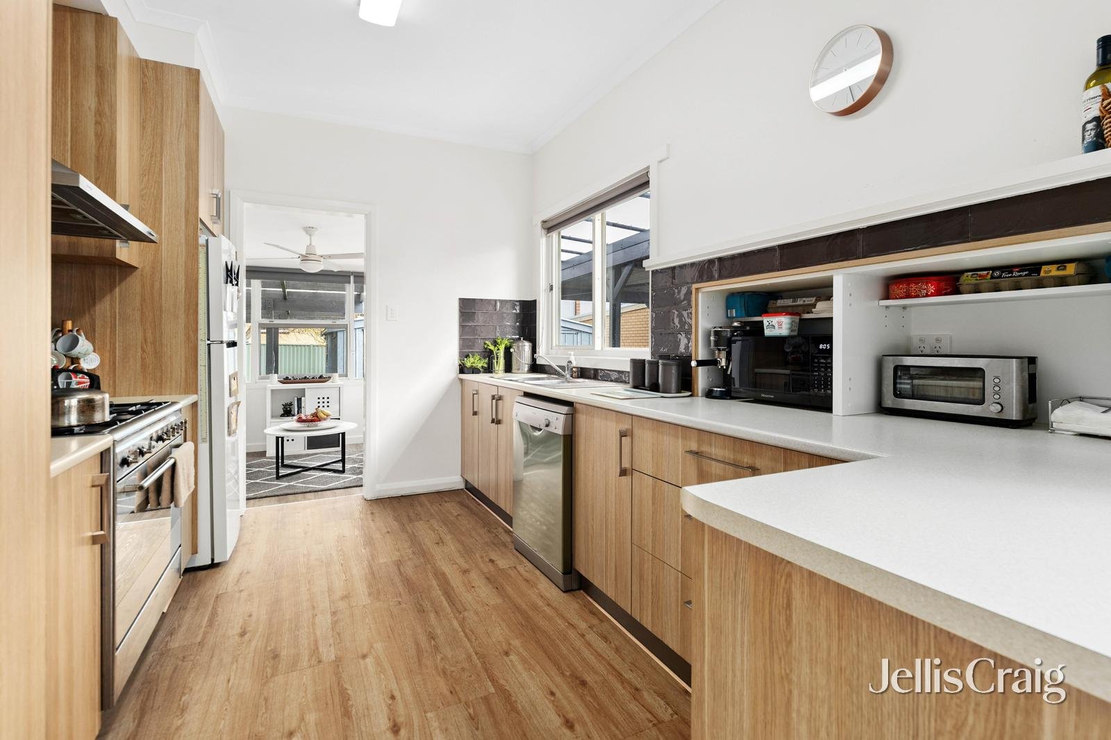 17 Howitt Street, Black Hill image 5