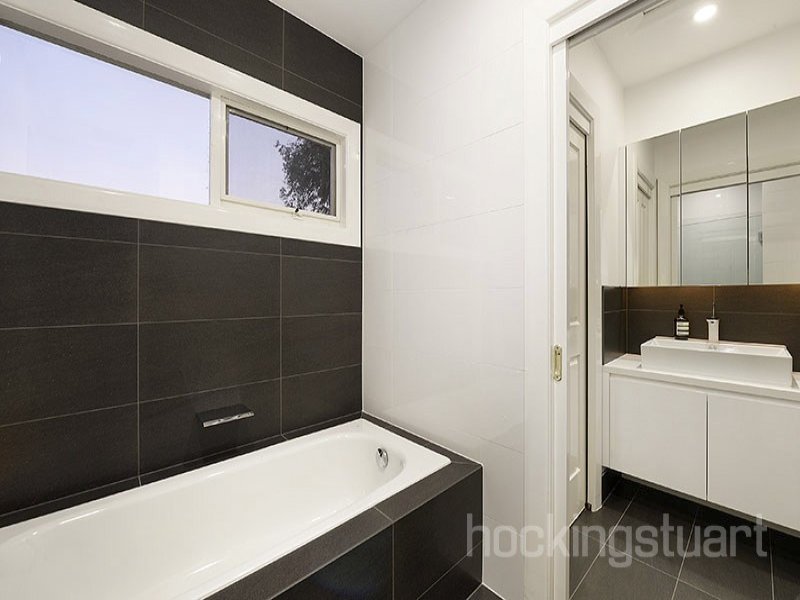 17 Irymple Avenue, Kew East image 8