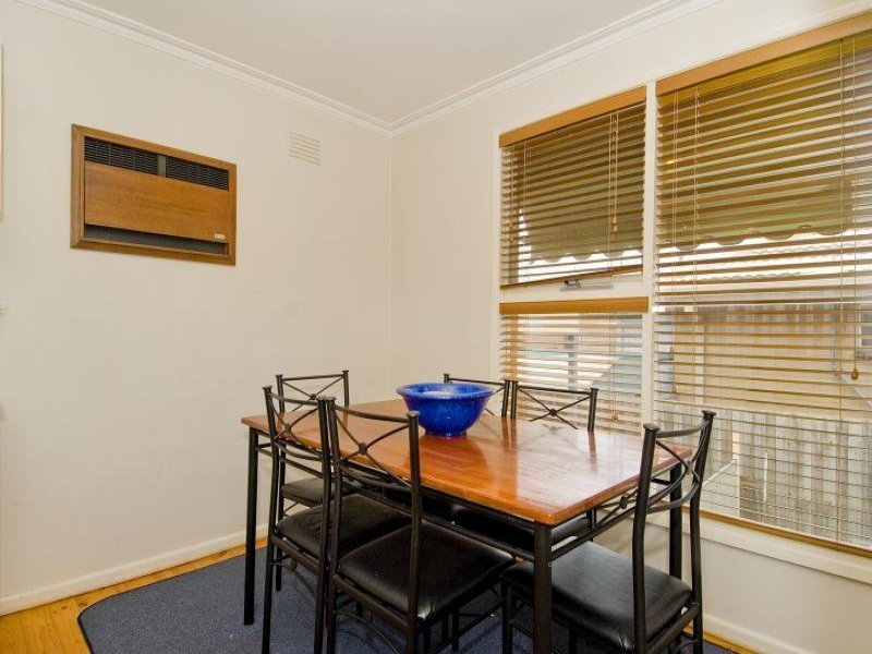 17 Jedda Street, Bell Post Hill image 5