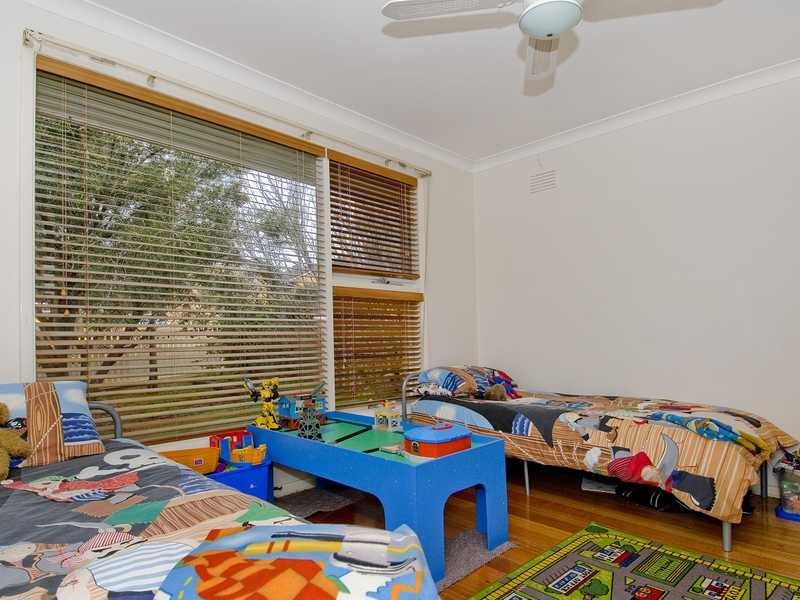 17 Jedda Street, Bell Post Hill image 7