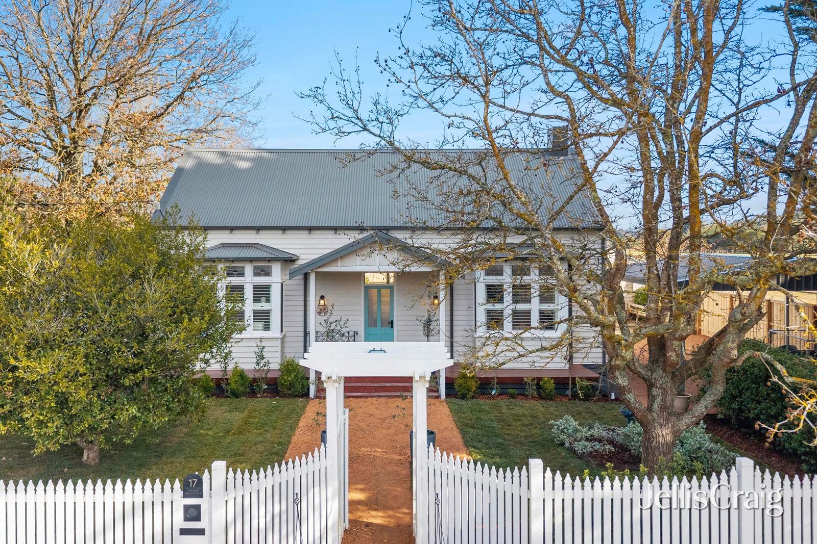 17 Jeffreys Street, Woodend image 1
