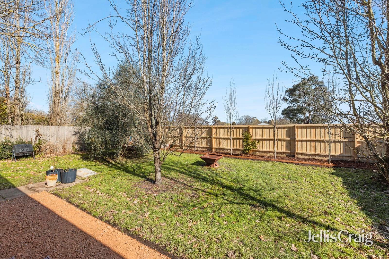 17 Jeffreys Street, Woodend image 17