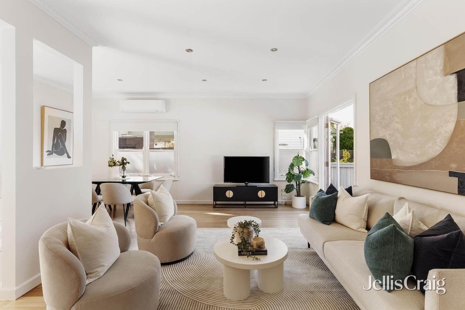 1/7 Joan Street, Moorabbin image 2