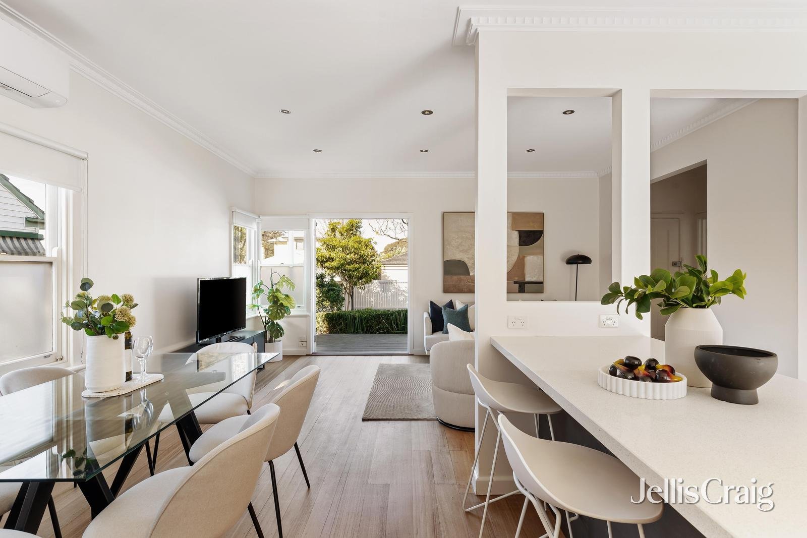 1/7 Joan Street, Moorabbin image 5