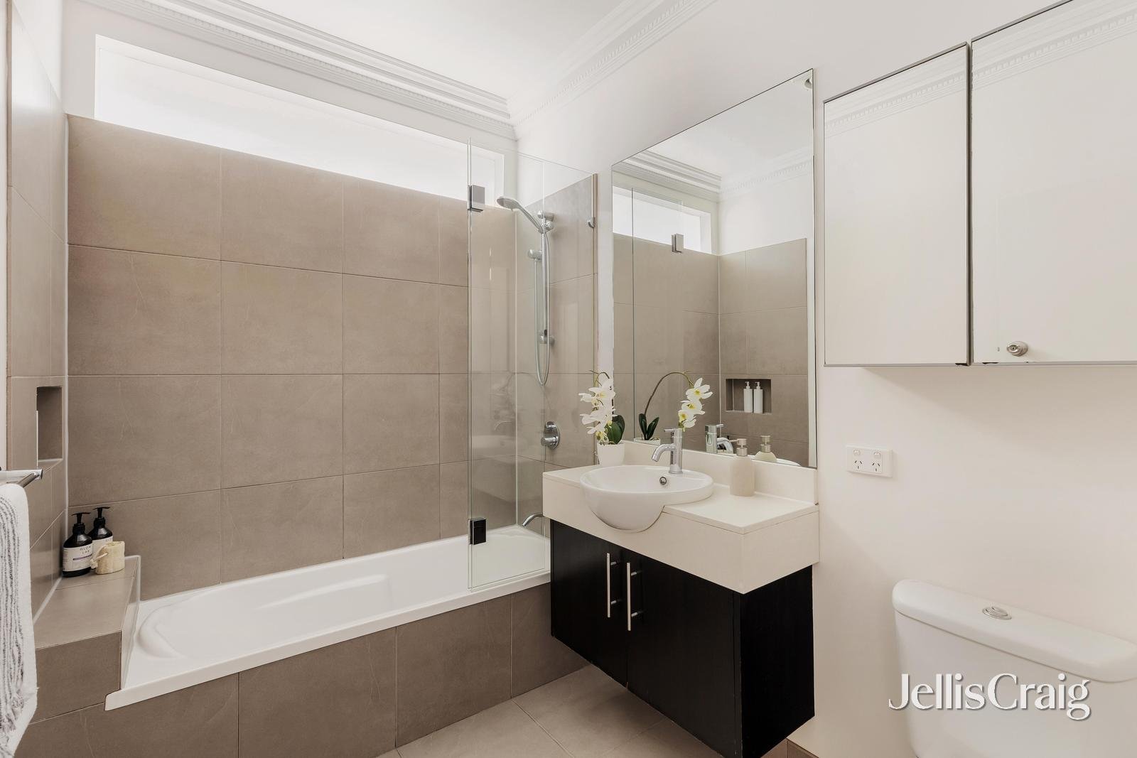 1/7 Joan Street, Moorabbin image 12