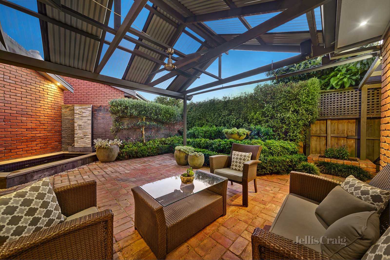 1/7 Justin Court, Wantirna South image 9