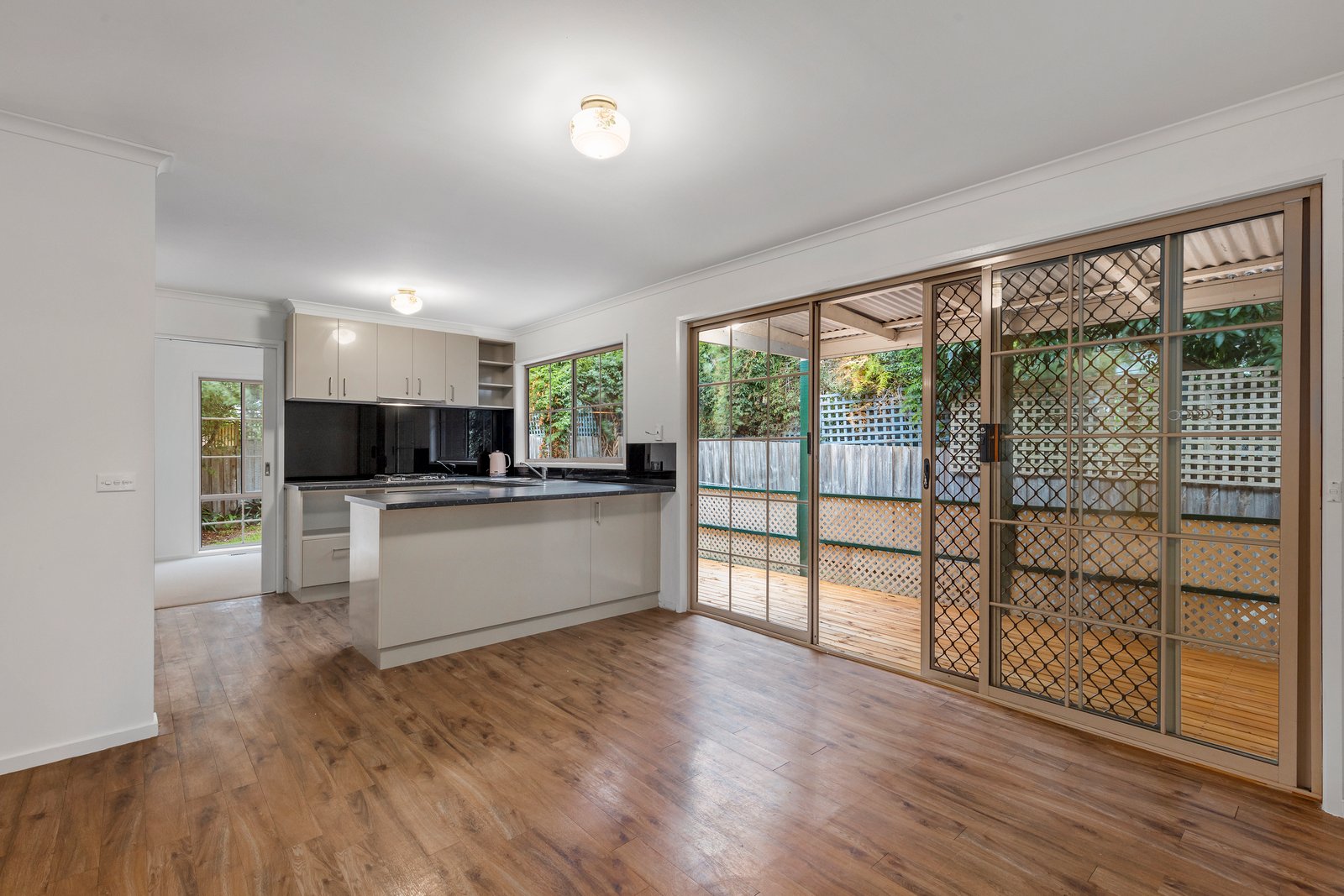 Property Gallery Thumbnail 4