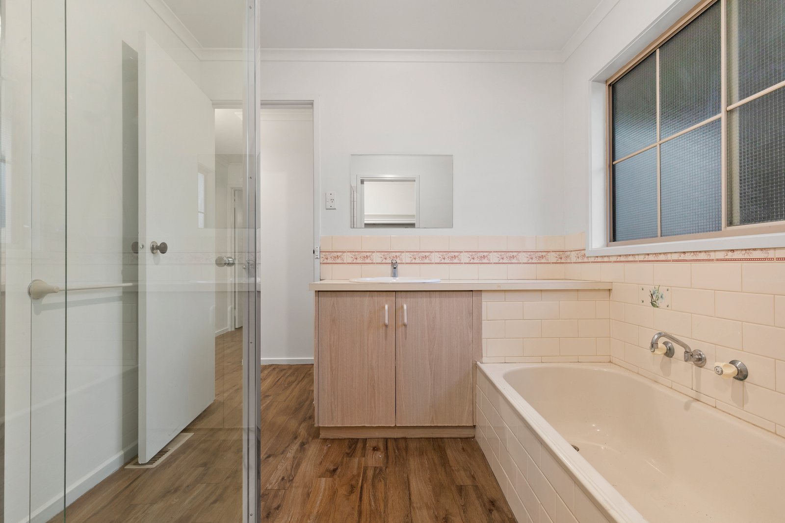 Property Gallery Thumbnail 7