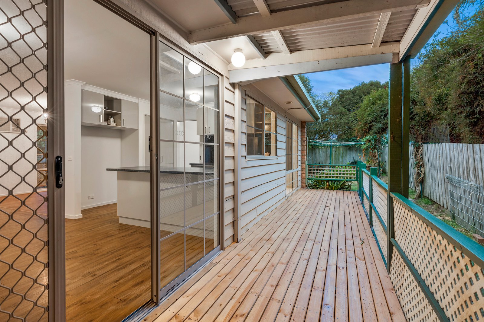 Property Gallery Thumbnail 9