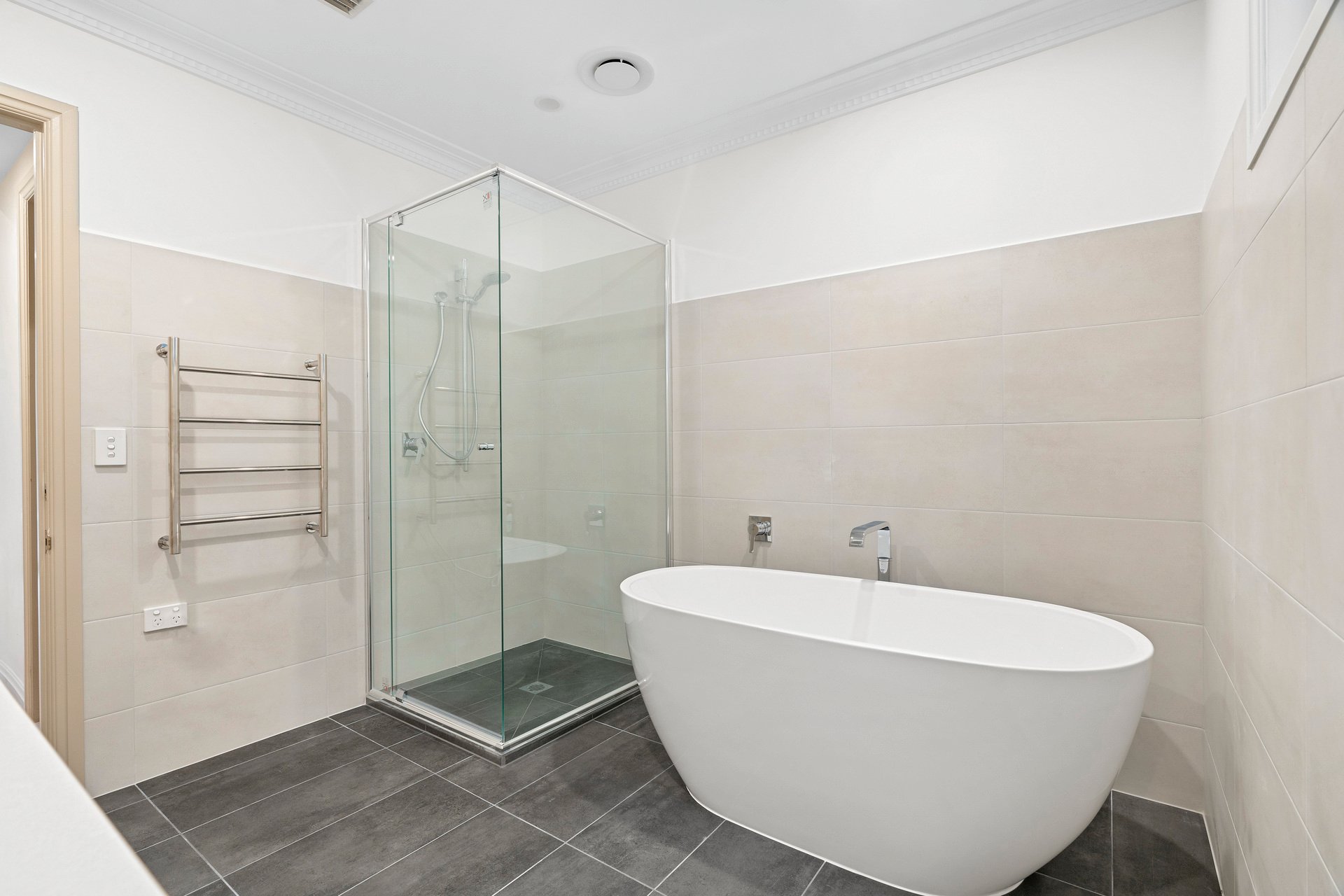 Property Gallery Thumbnail 10