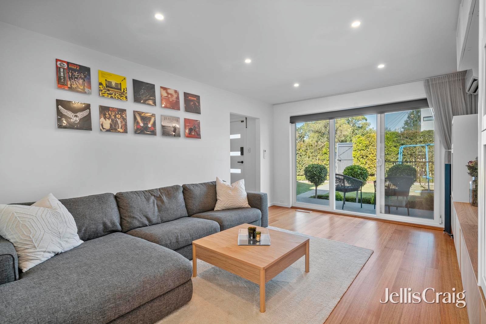 1/7 Kevin Street, Mount&nbsp;Waverley image 2