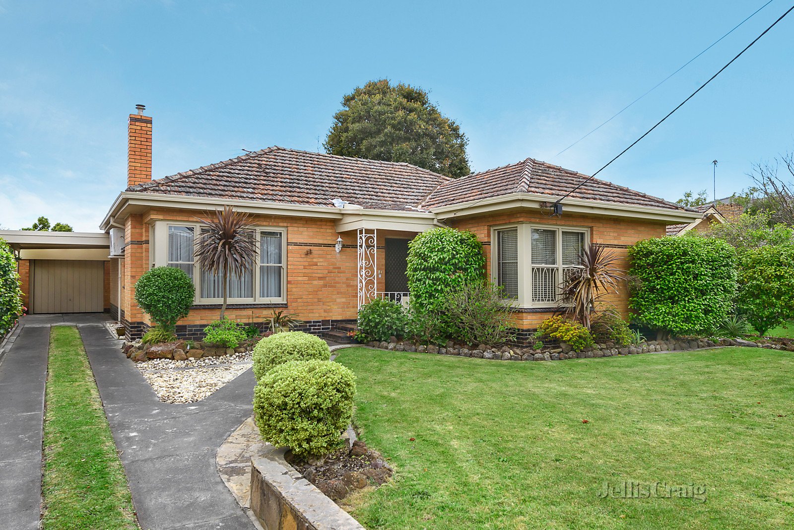 17 Kinlock Avenue, Murrumbeena image 2