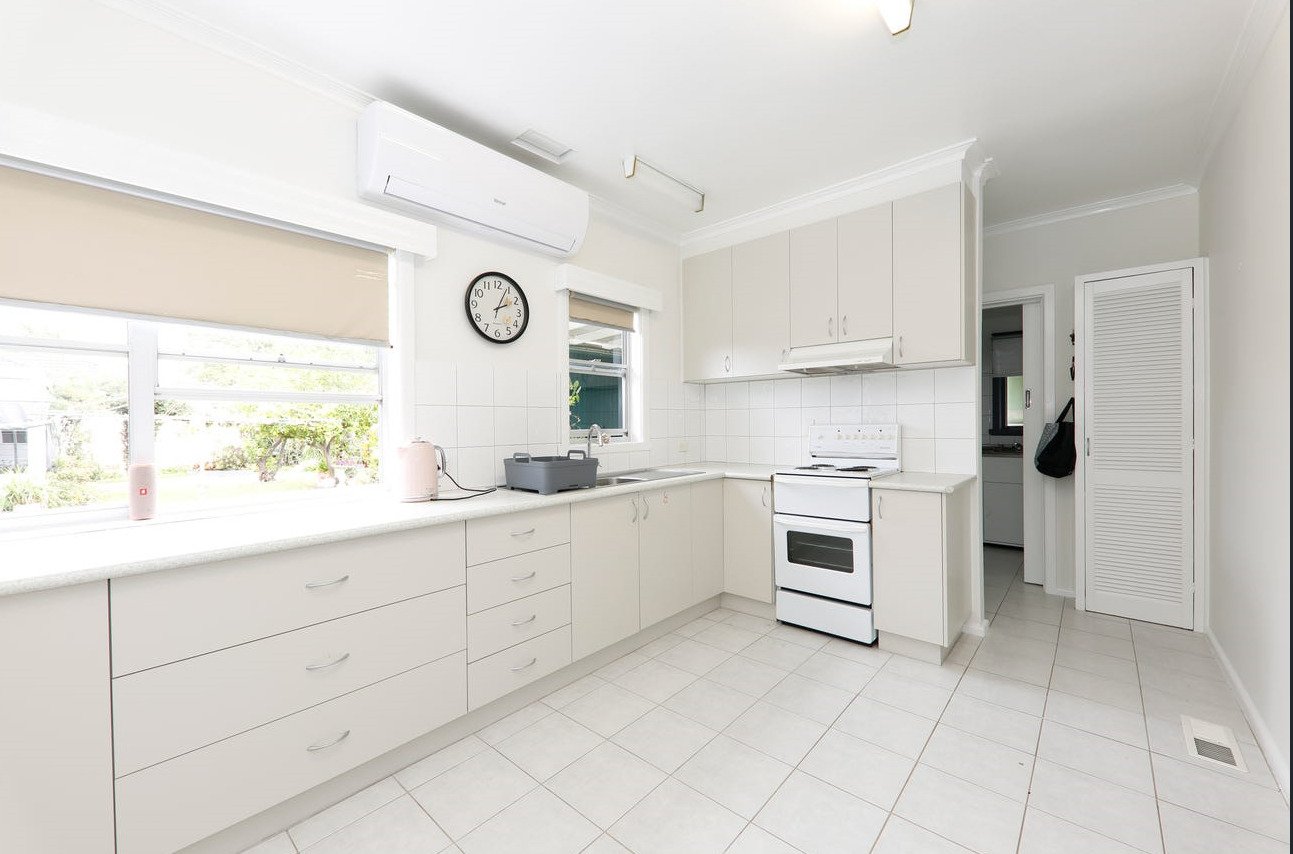 17 Kionga Street, Clayton image 3