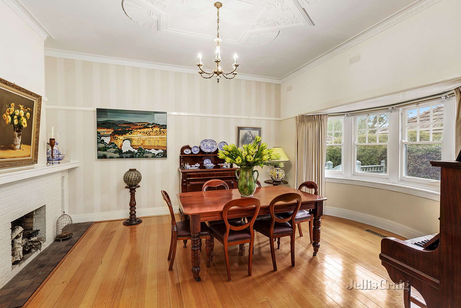 17 Knutsford Street, Balwyn image 4