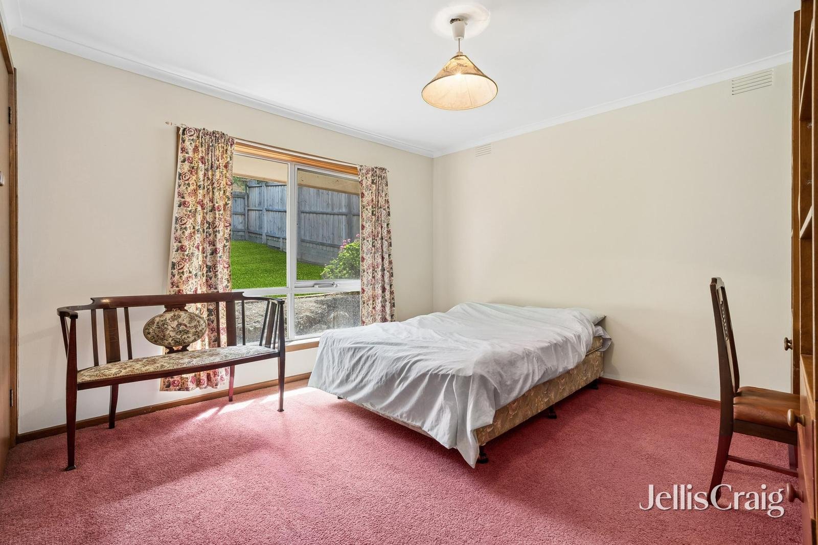 17 Koolkuna Avenue, Doncaster image 5