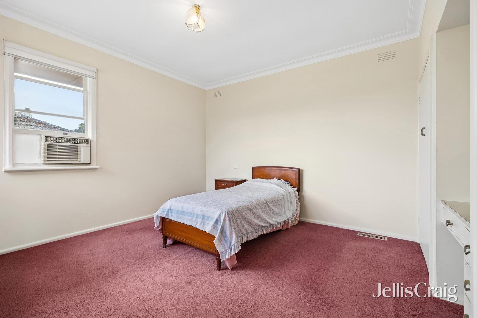 17 Koolkuna Avenue, Doncaster image 7