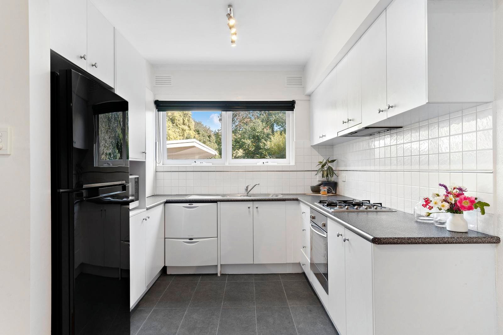 Property Gallery Thumbnail 5