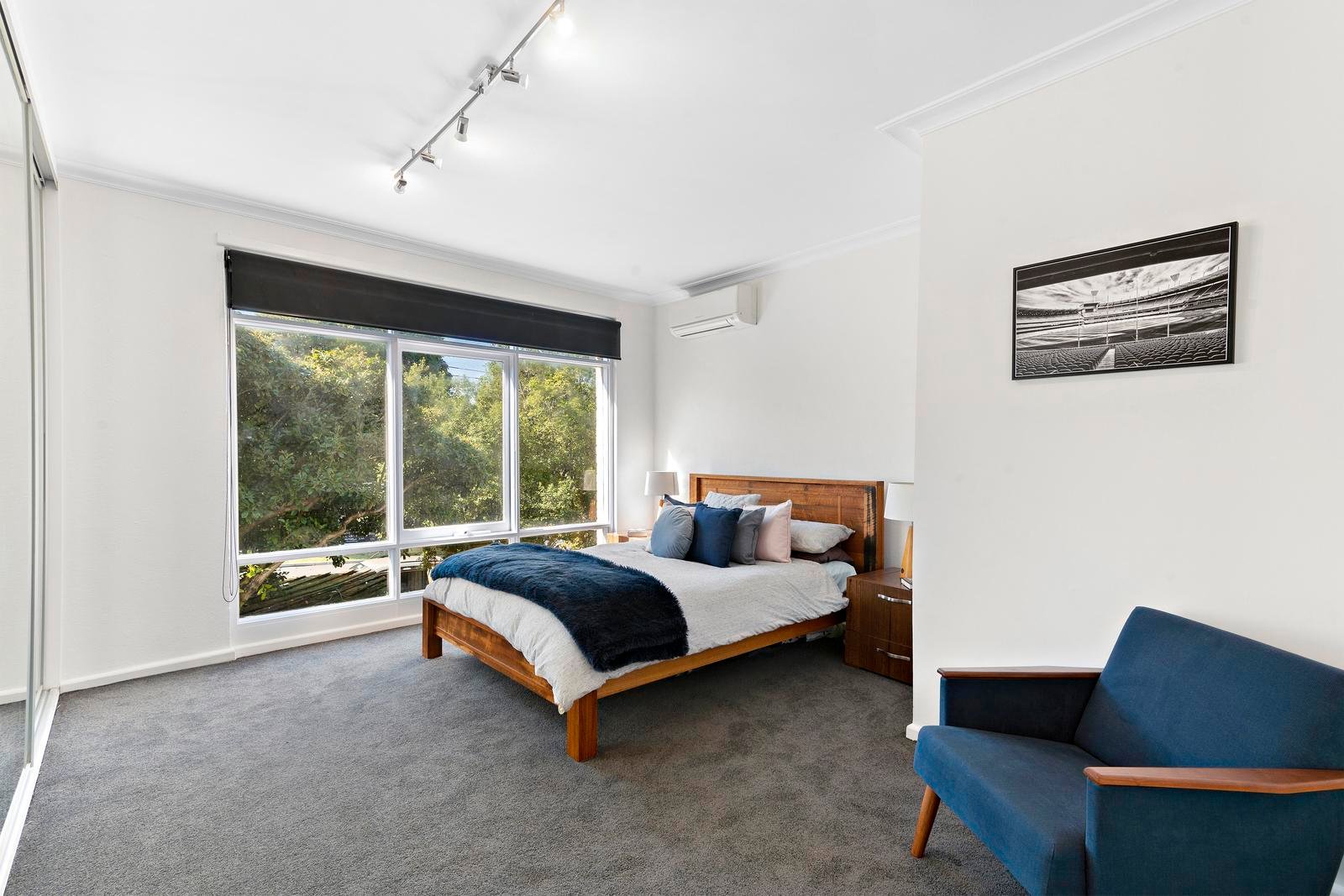 Property Gallery Thumbnail 6
