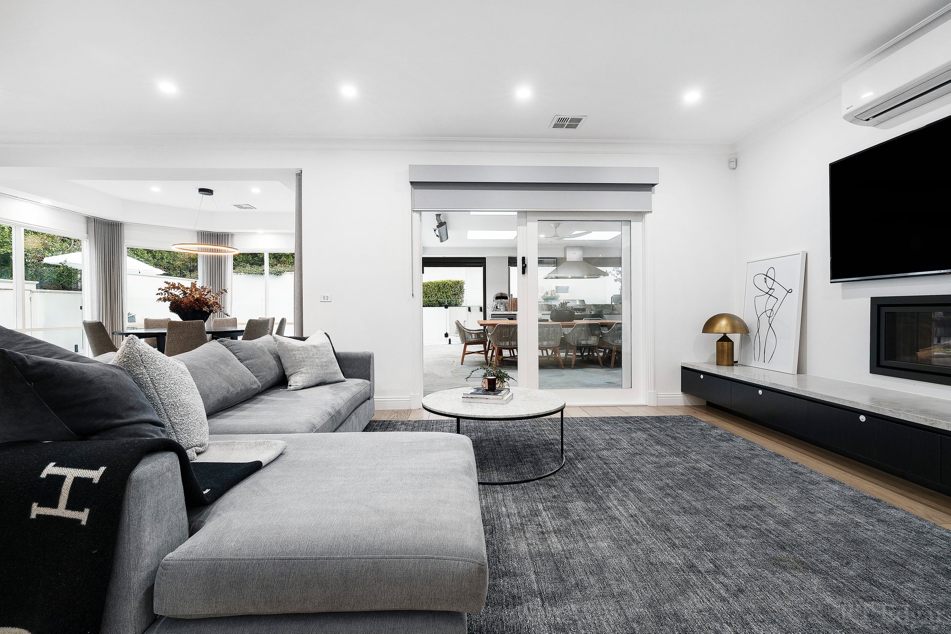 Property Gallery Thumbnail 3