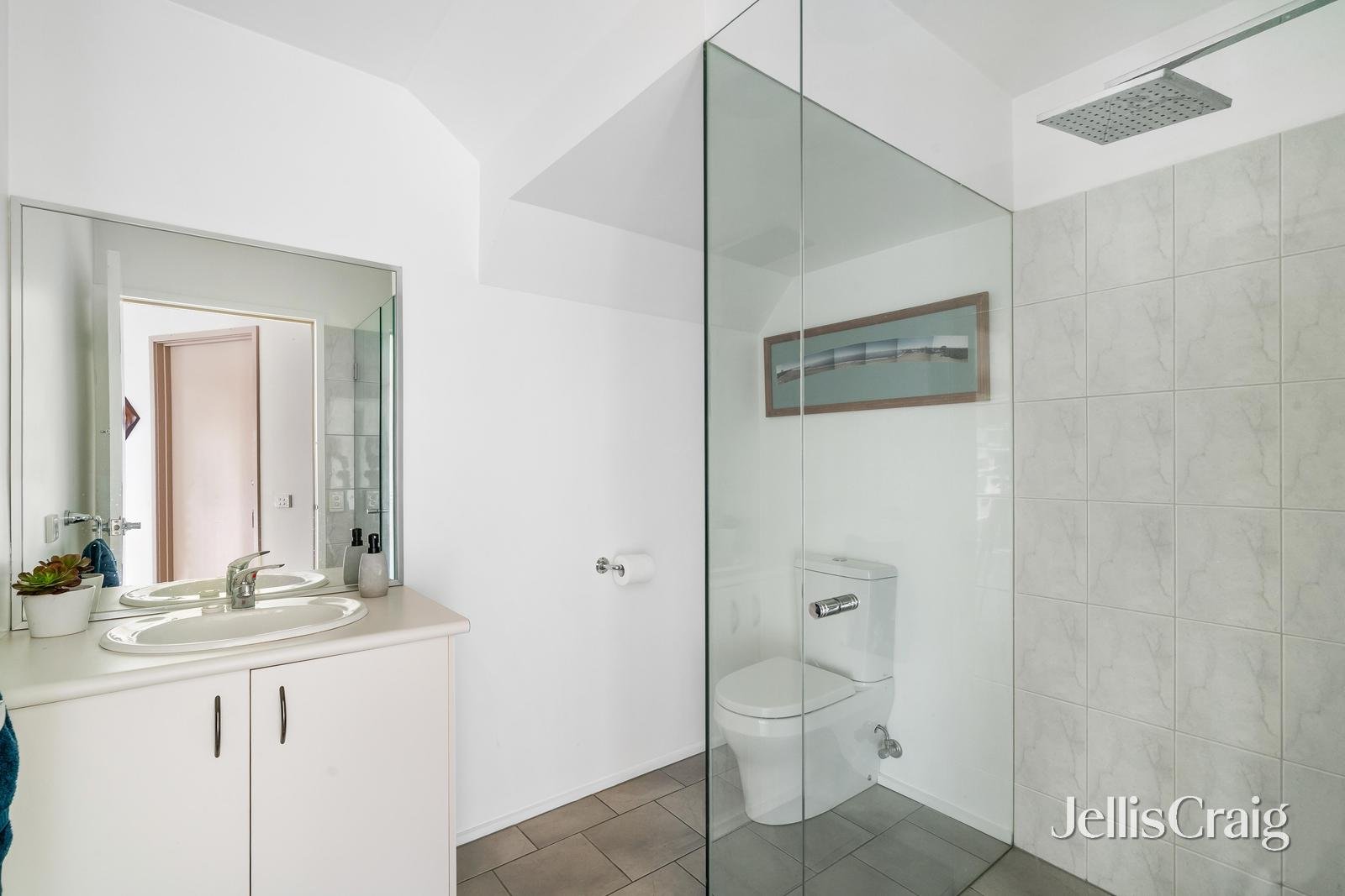 17 Laleham Court, Eltham image 14