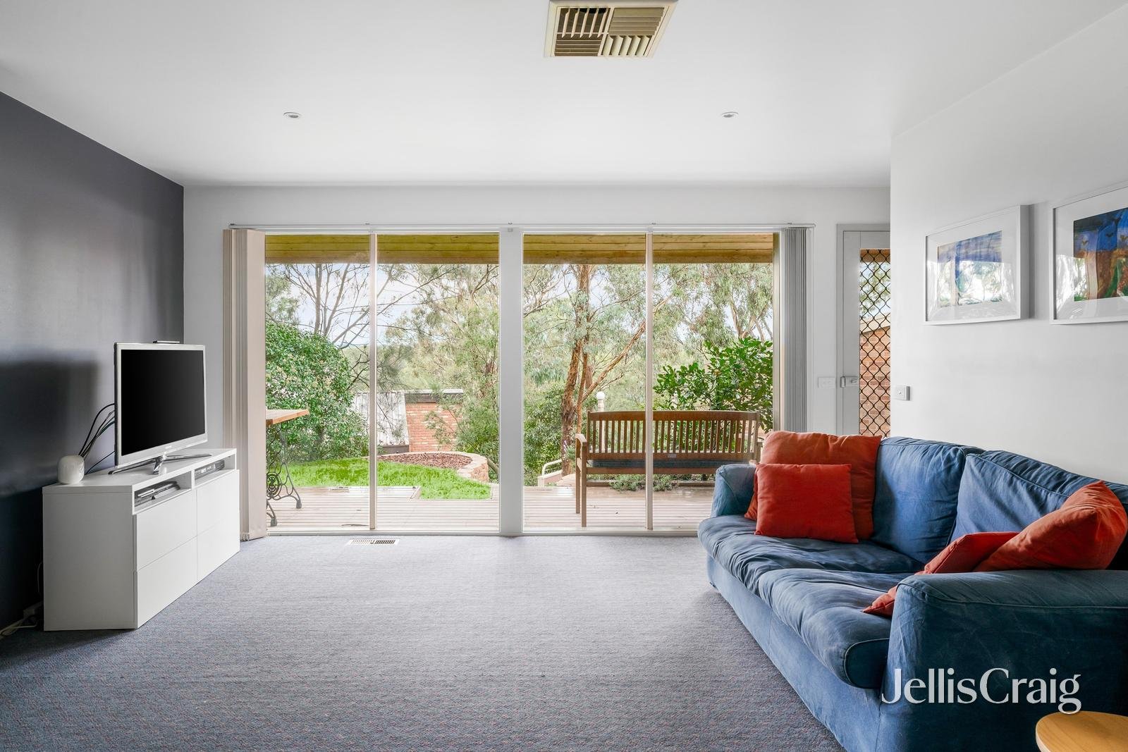 17 Laleham Court, Eltham image 16