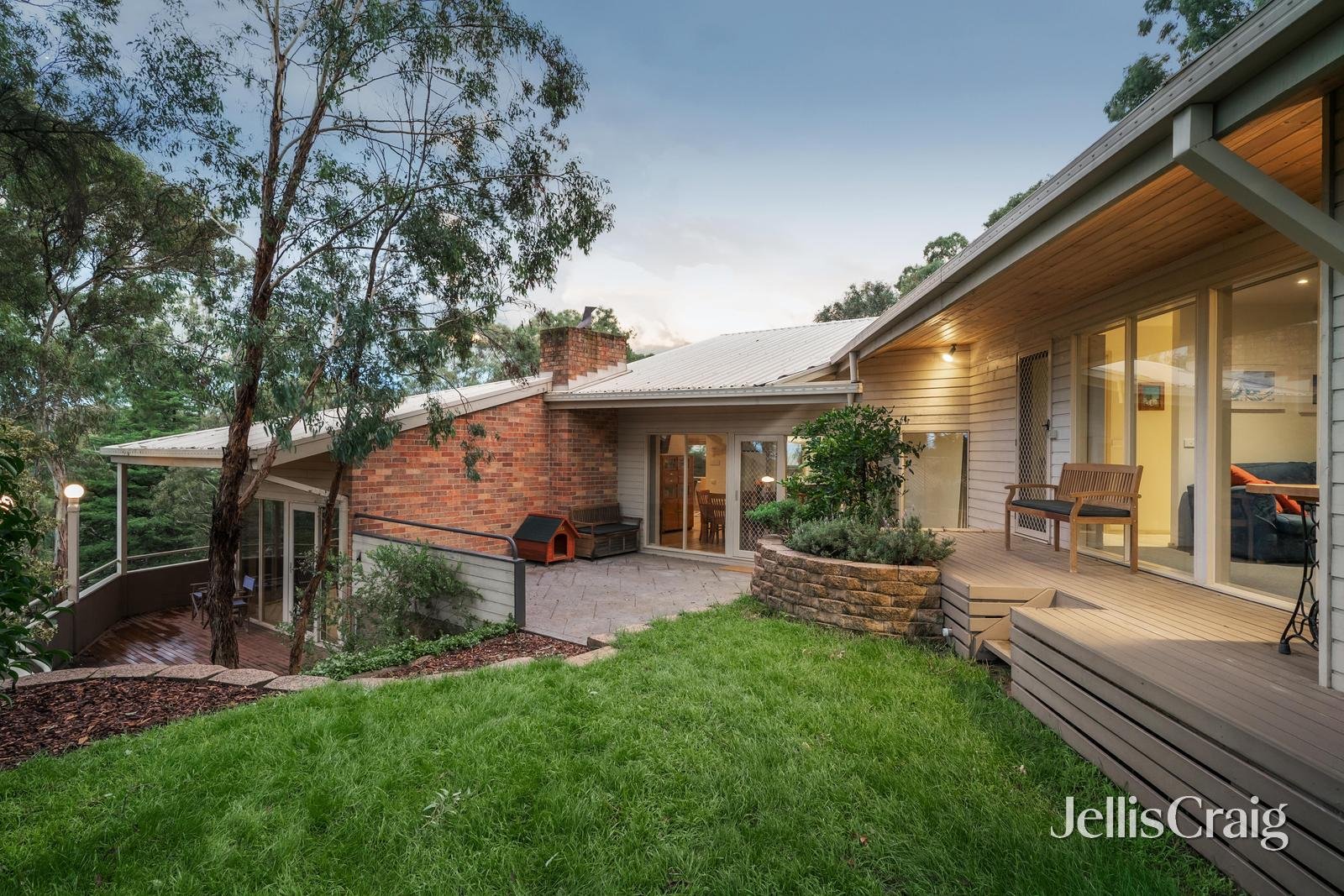 17 Laleham Court, Eltham image 20