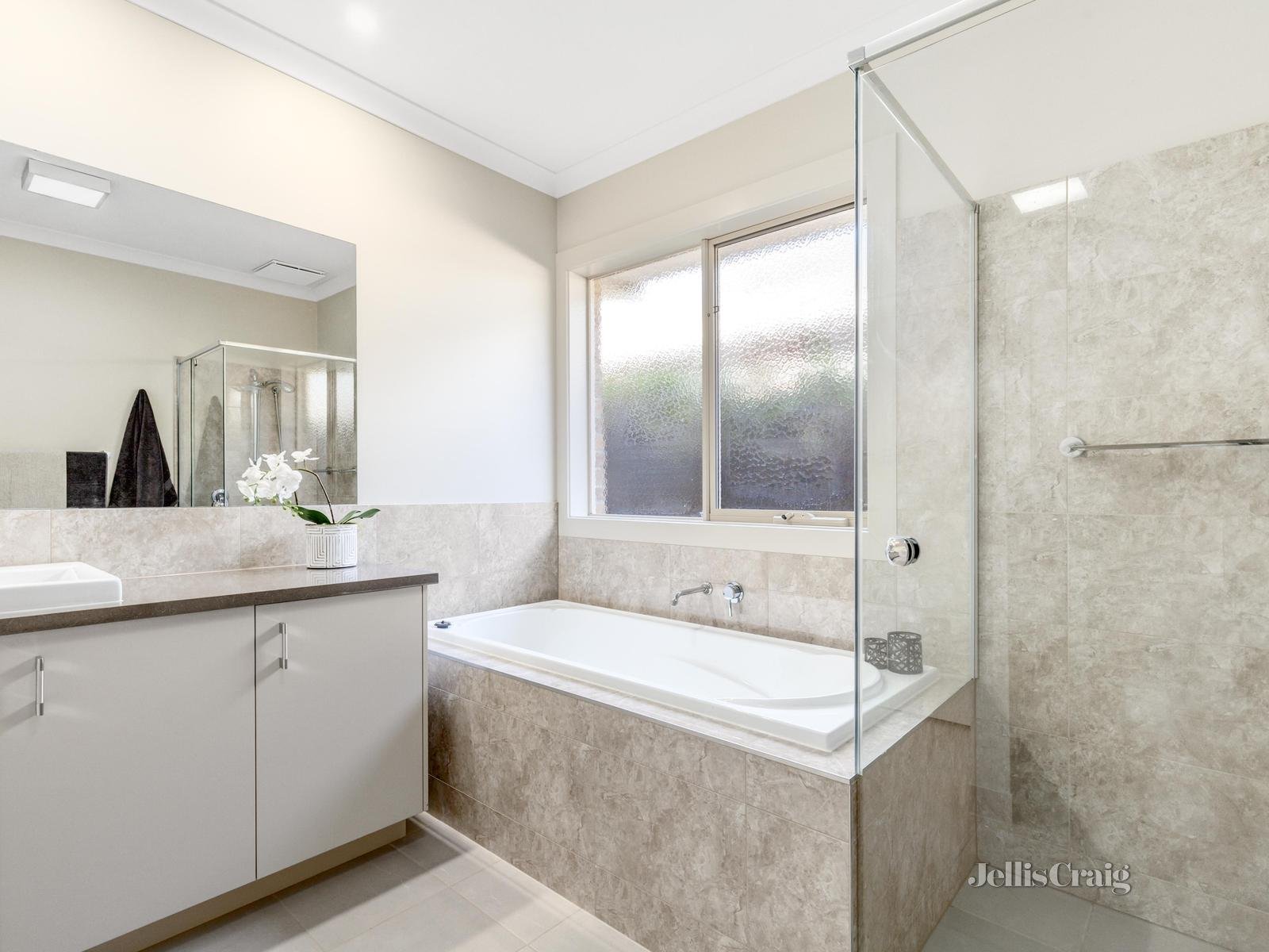 17 Lambrigg Place, Doreen image 9