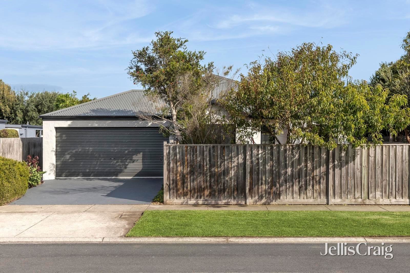 17 Lawrenny Court, Barwon&nbsp;Heads image 2