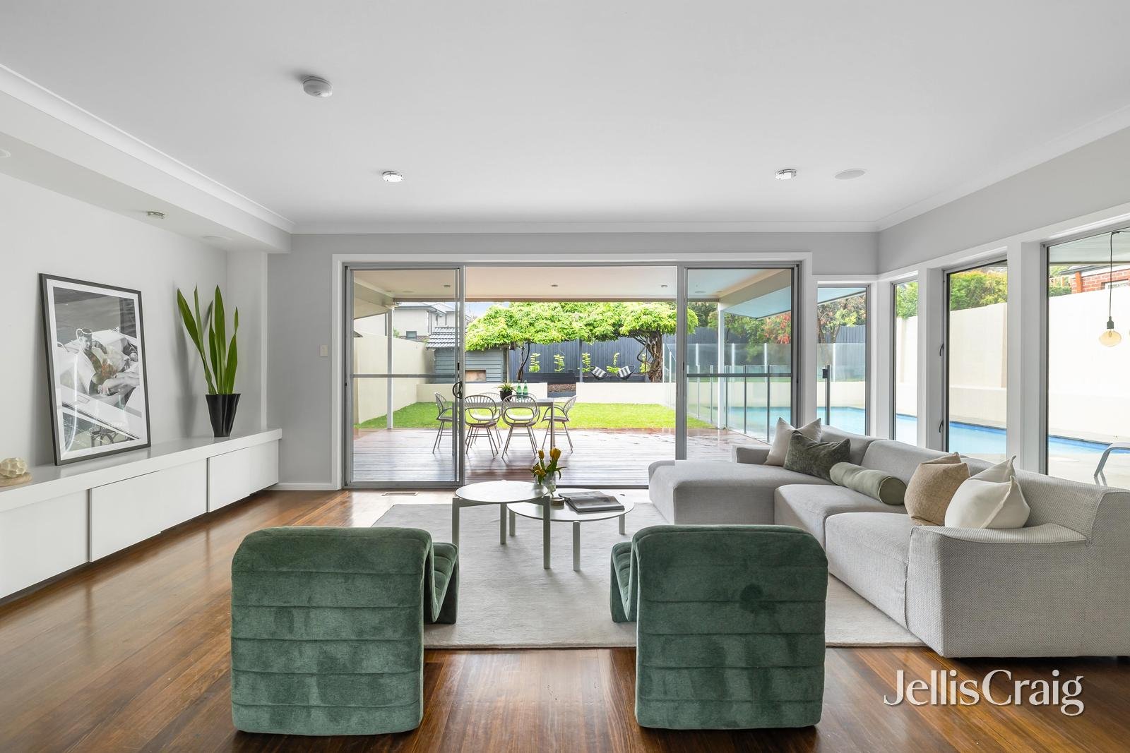 17 Lesley Street, Camberwell image 2