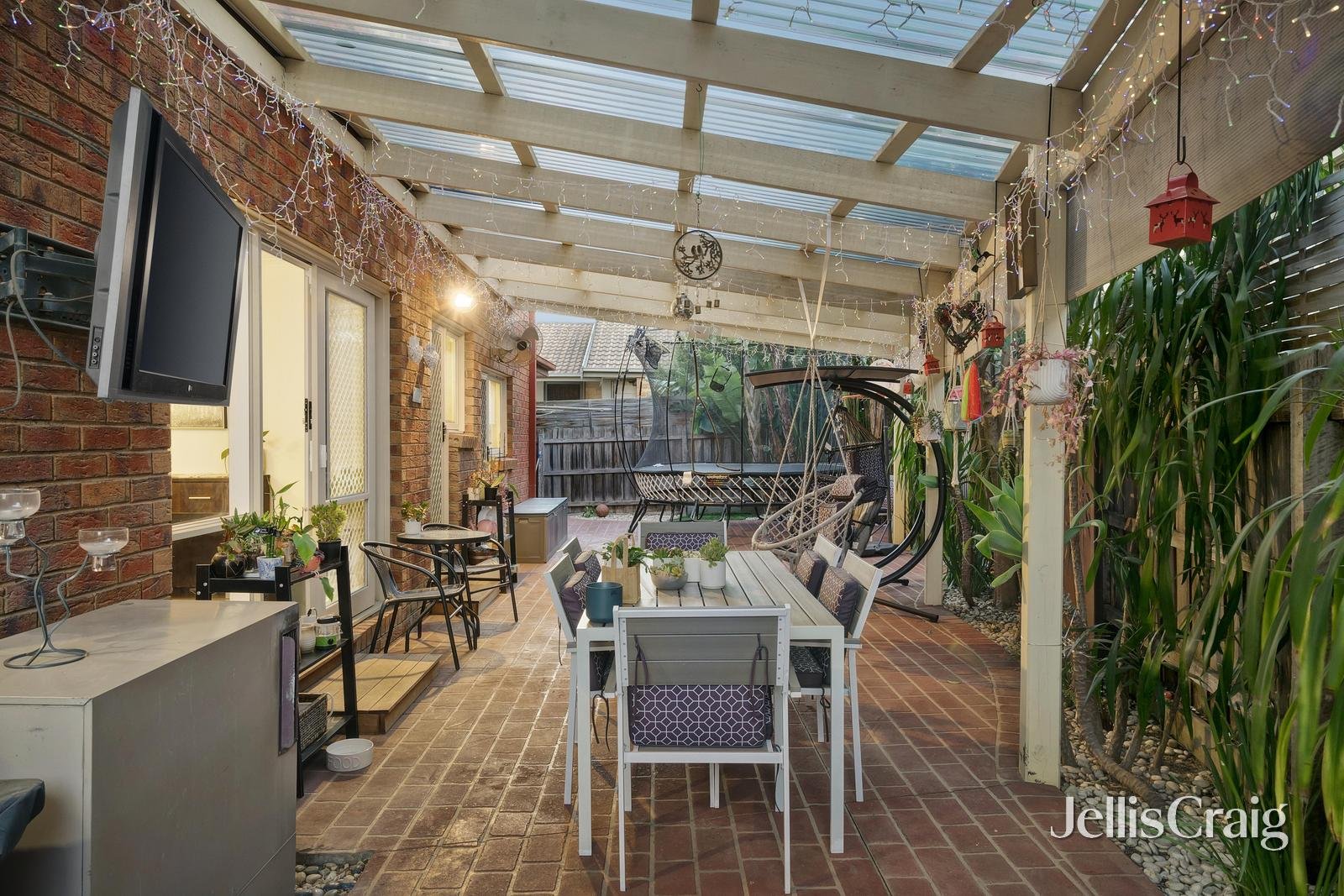 17 Liat Way, Greensborough image 20