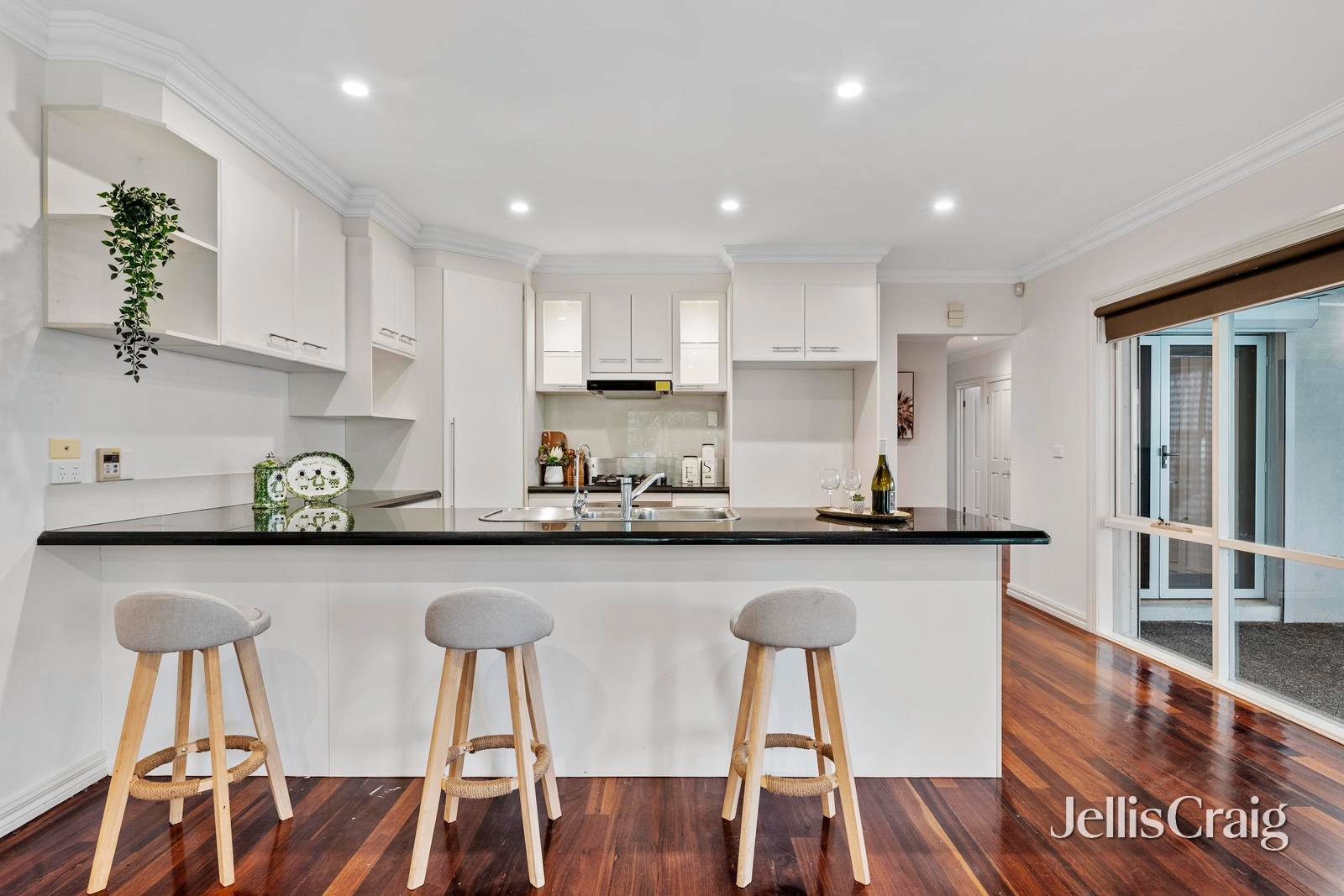 17 Linda Avenue, Box&nbsp;Hill&nbsp;North image 2