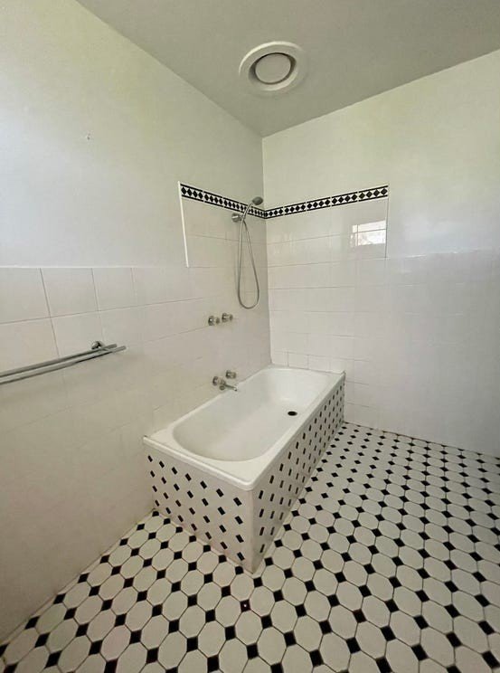 17 Lotus Crescent, Mulgrave image 7