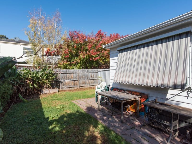 17 Lusher Road, Croydon image 12