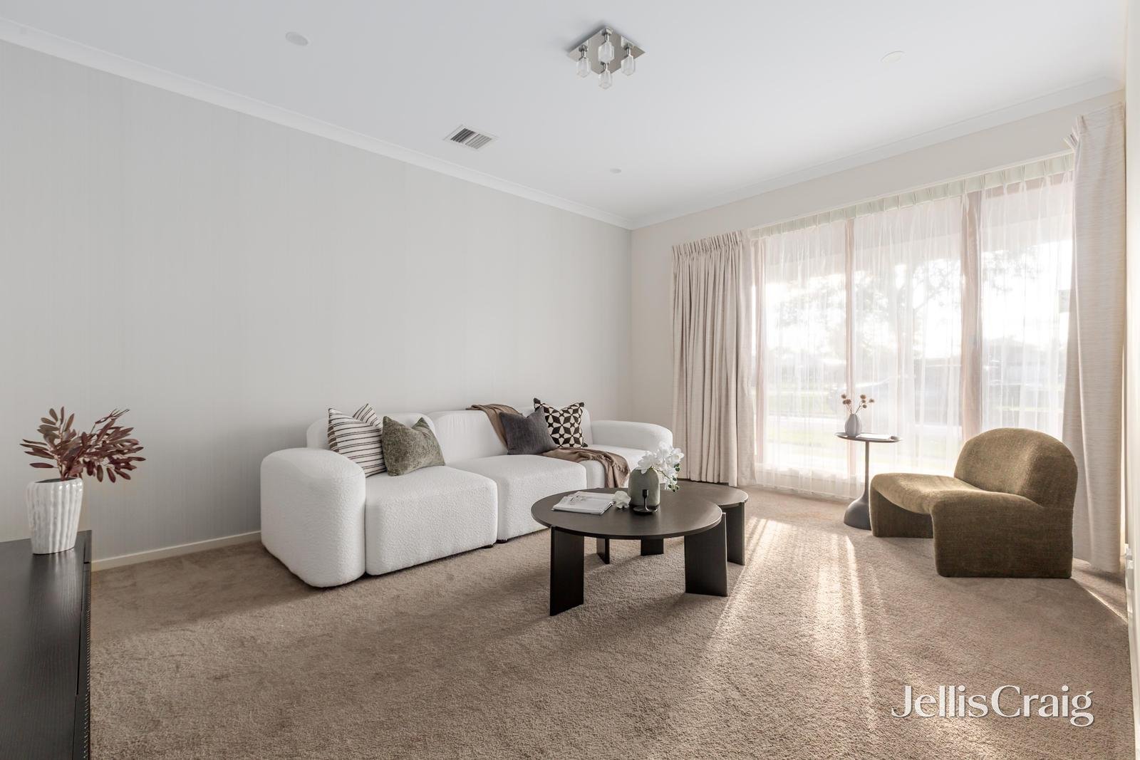 17 Maldon Street, Williams Landing image 3
