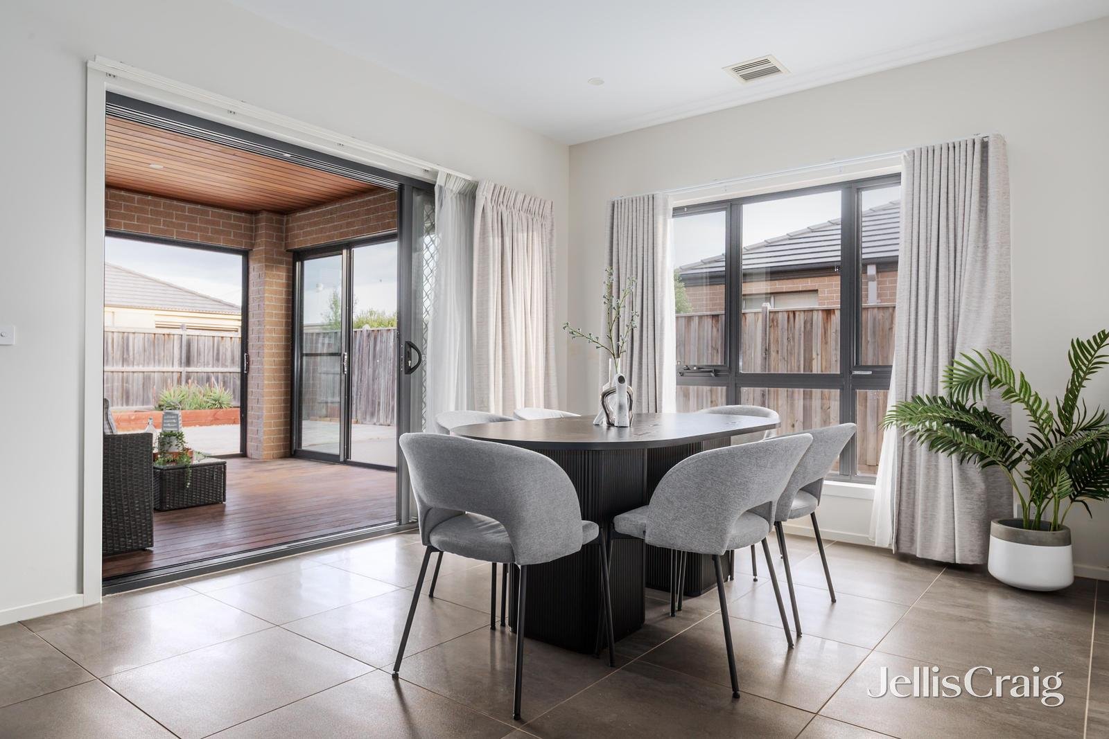 17 Maldon Street, Williams Landing image 5