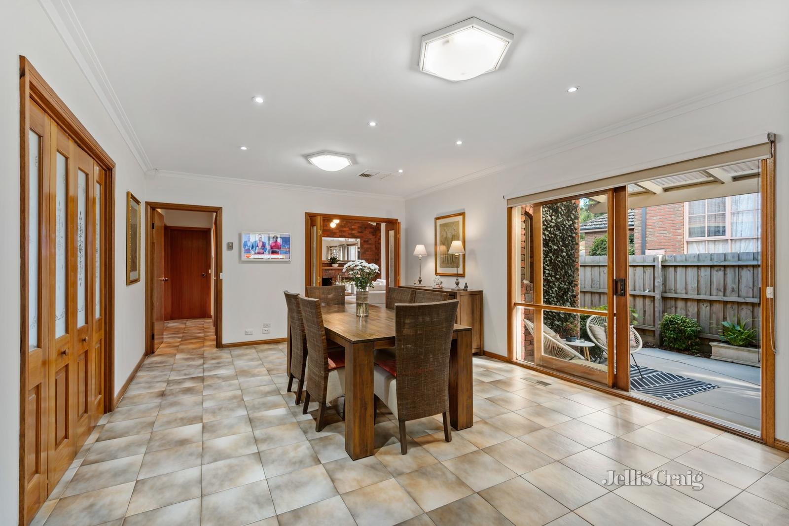 17 Maroney Court, Doncaster East image 6
