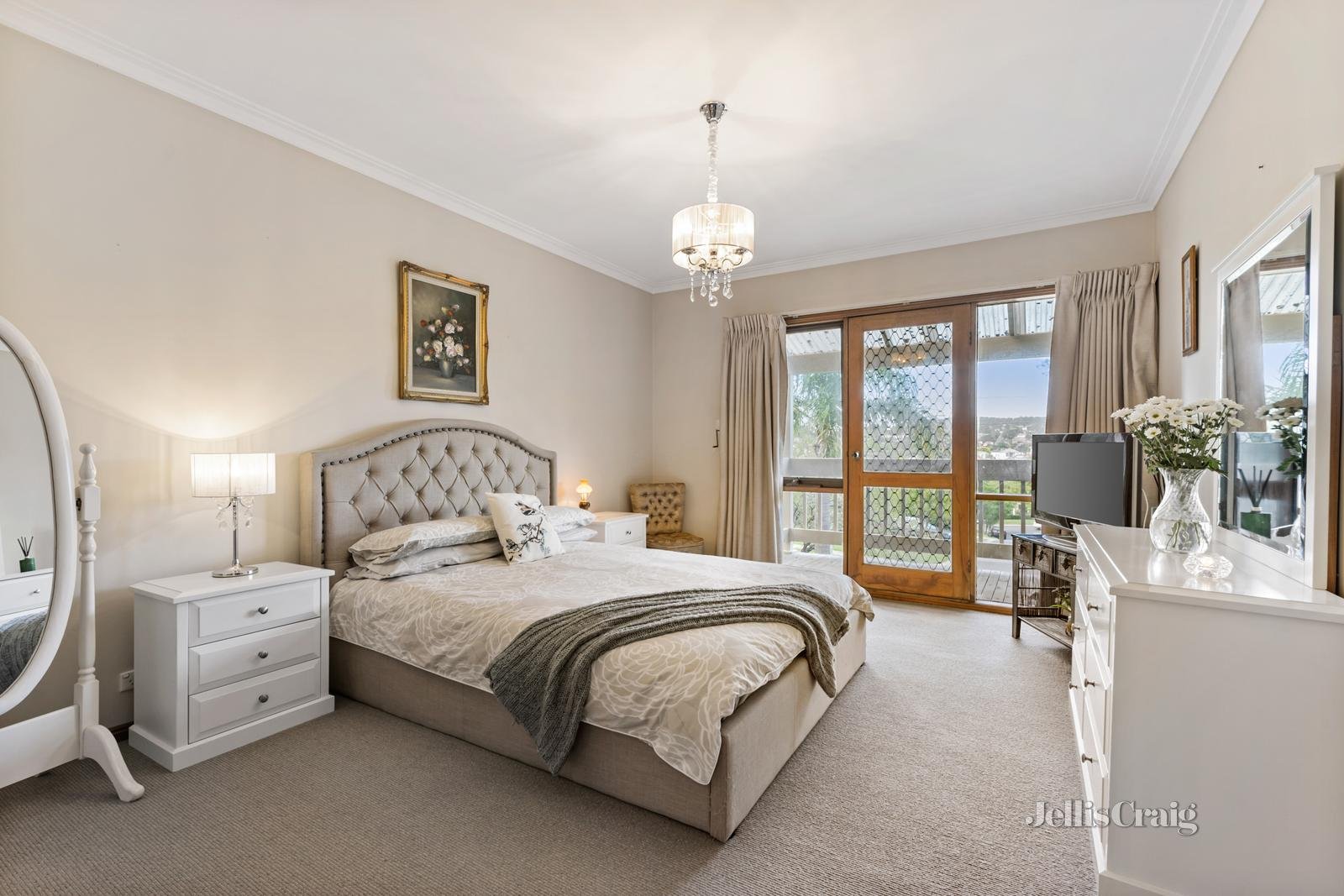 17 Maroney Court, Doncaster East image 8