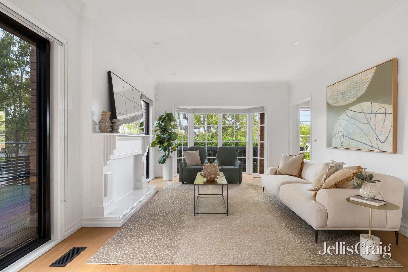 17 Maud Street, Balwyn North image 3