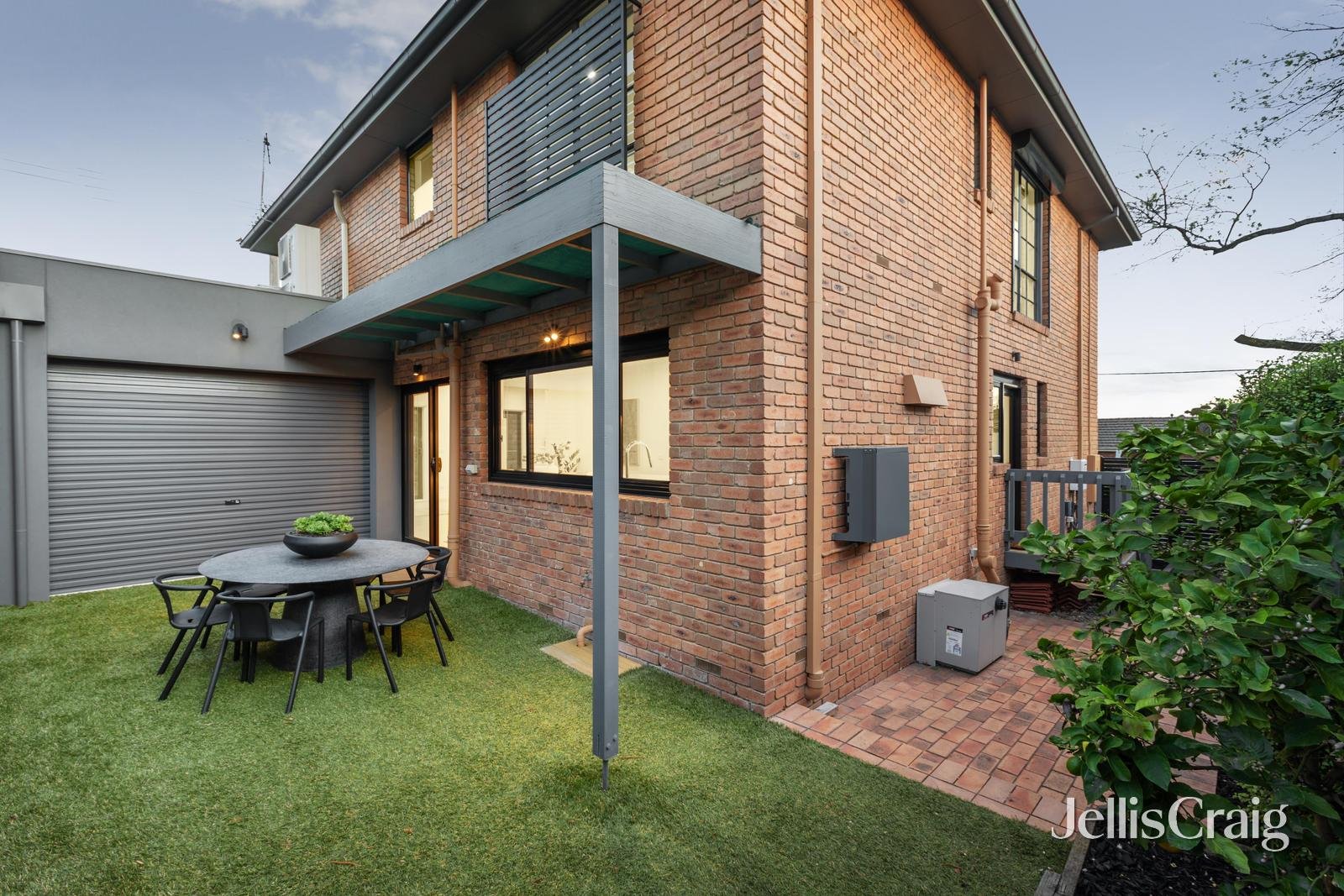 17 Maud Street, Balwyn North image 7