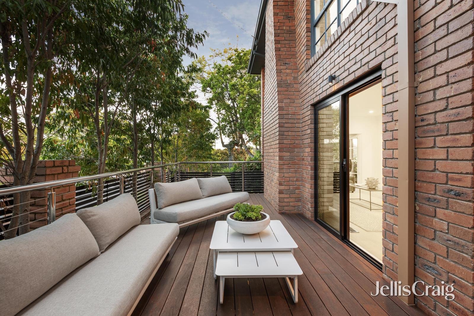 17 Maud Street, Balwyn North image 8