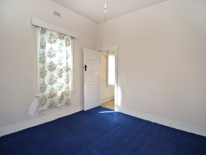 17 Meakin Street, East Geelong image 6