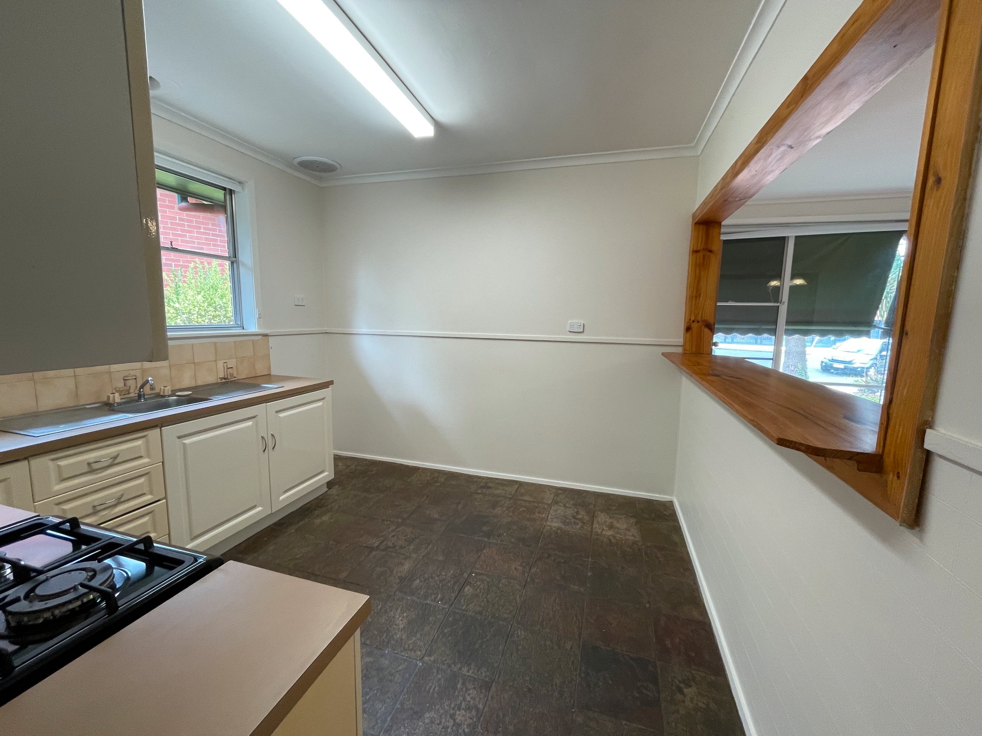 17 Mercury Crescent, Newcomb image 5