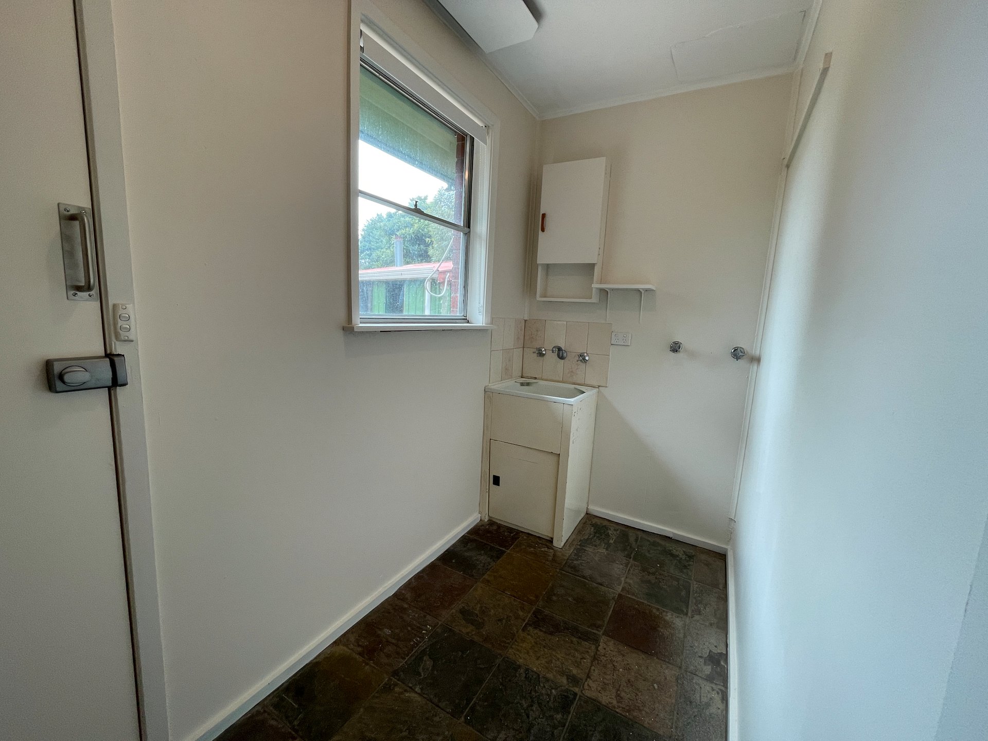 17 Mercury Crescent, Newcomb image 10