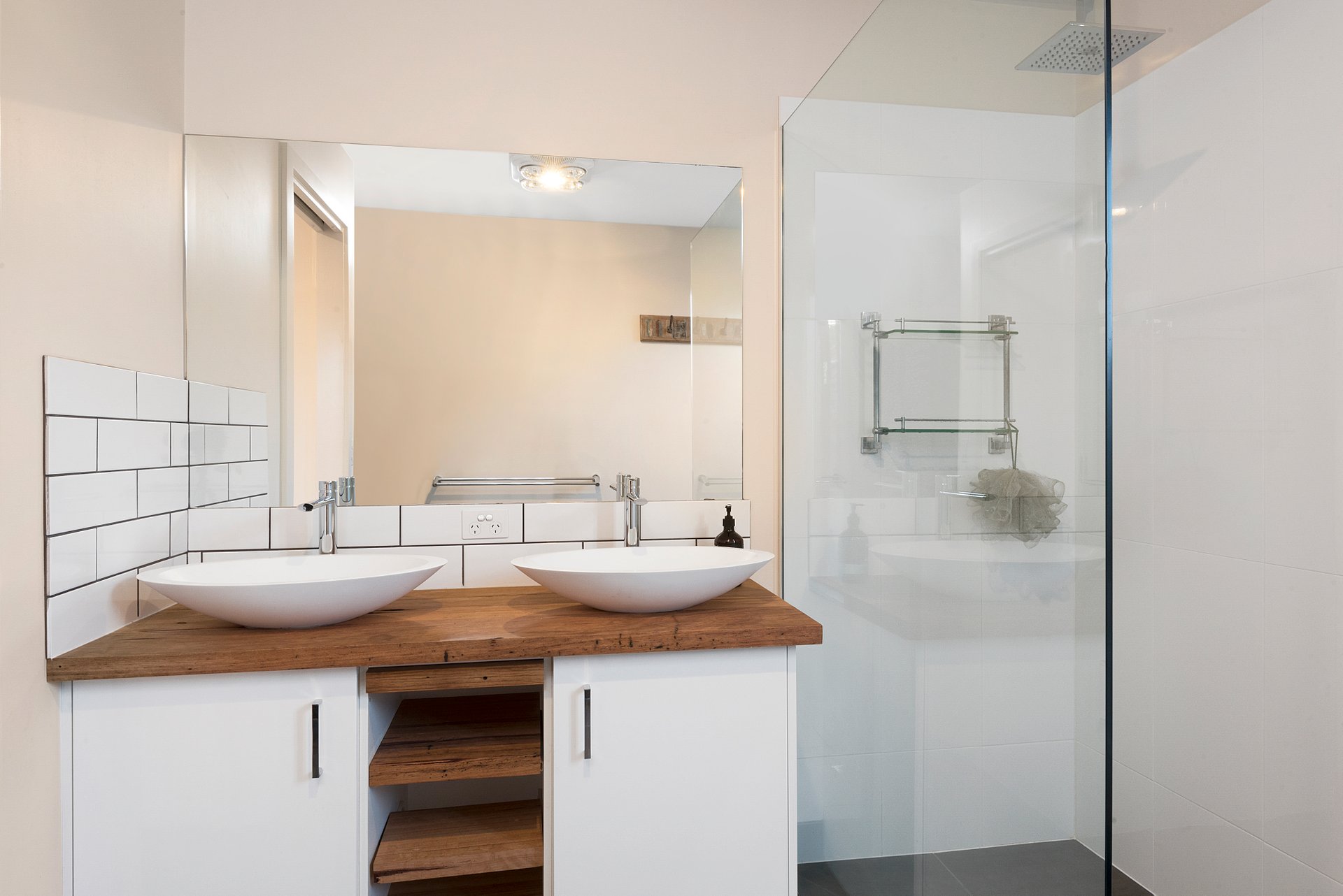 Property Gallery Thumbnail 6