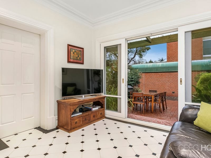 17 Mills Street, Albert Park image 10