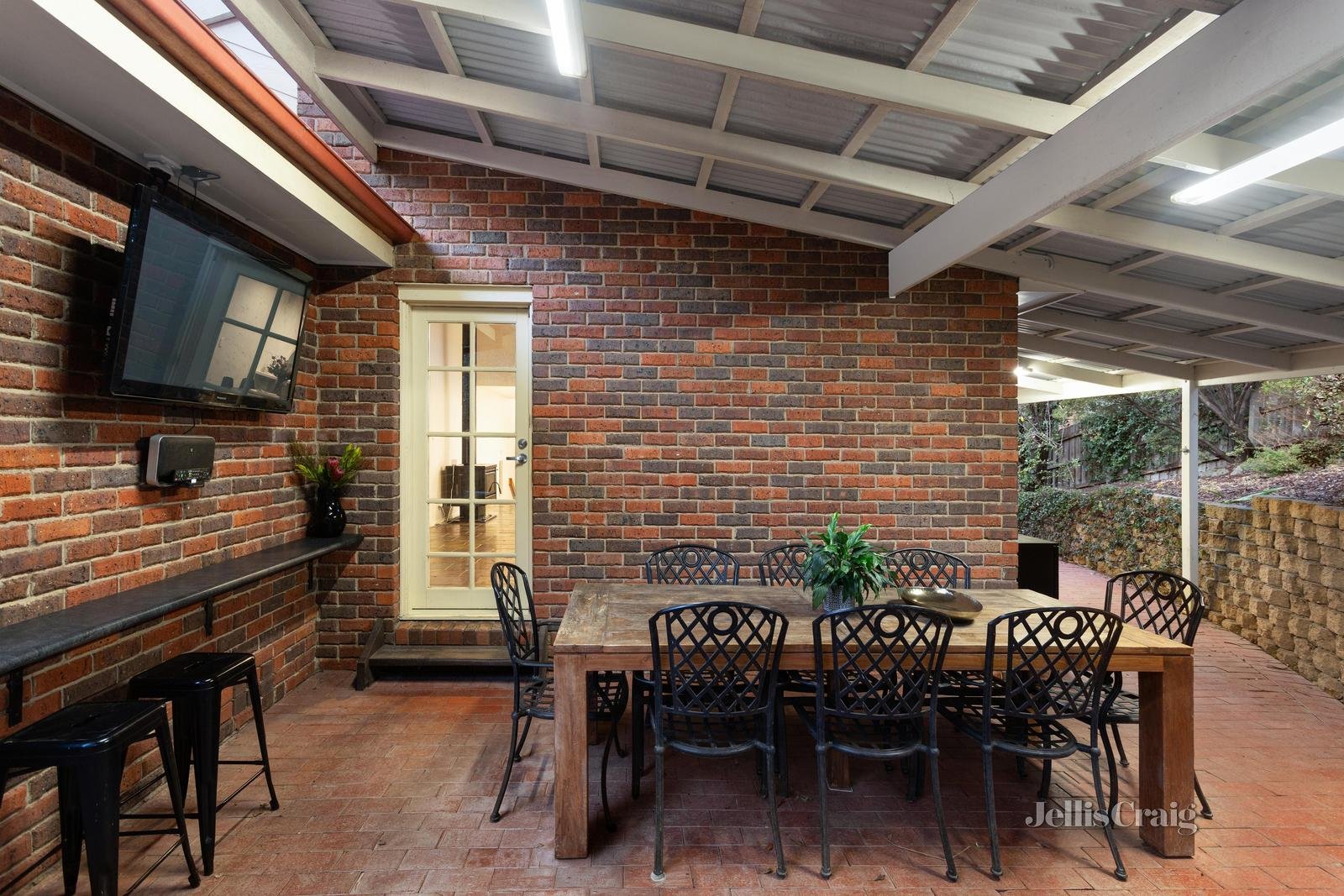 17 Milton Way, Hurstbridge image 14