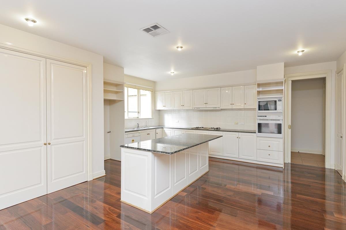 17 Moody Street, Balwyn North image 3